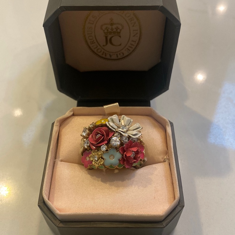 Juicy Couture floral cluster enamel and crystal stone statement Ring